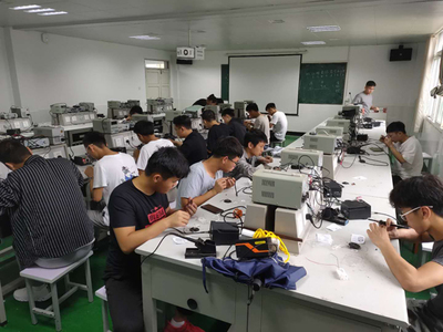 汽車與機電工程學院成功舉辦“電子產(chǎn)品安裝與調(diào)試”校級技能競賽